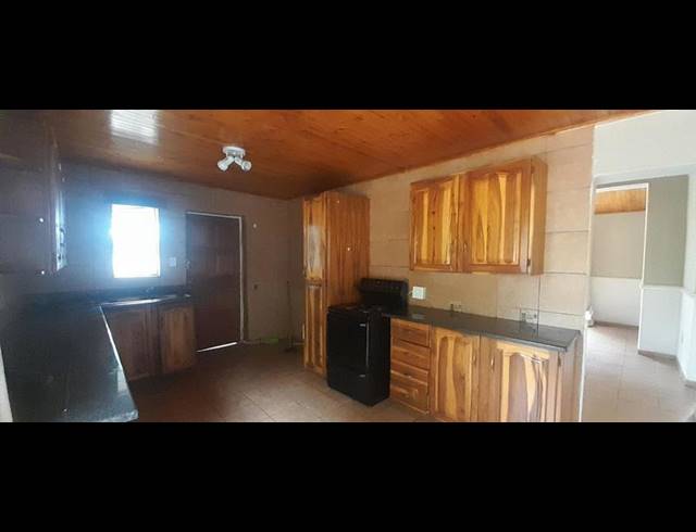 LAND PROPERTY TO RENT IN MONAVONI